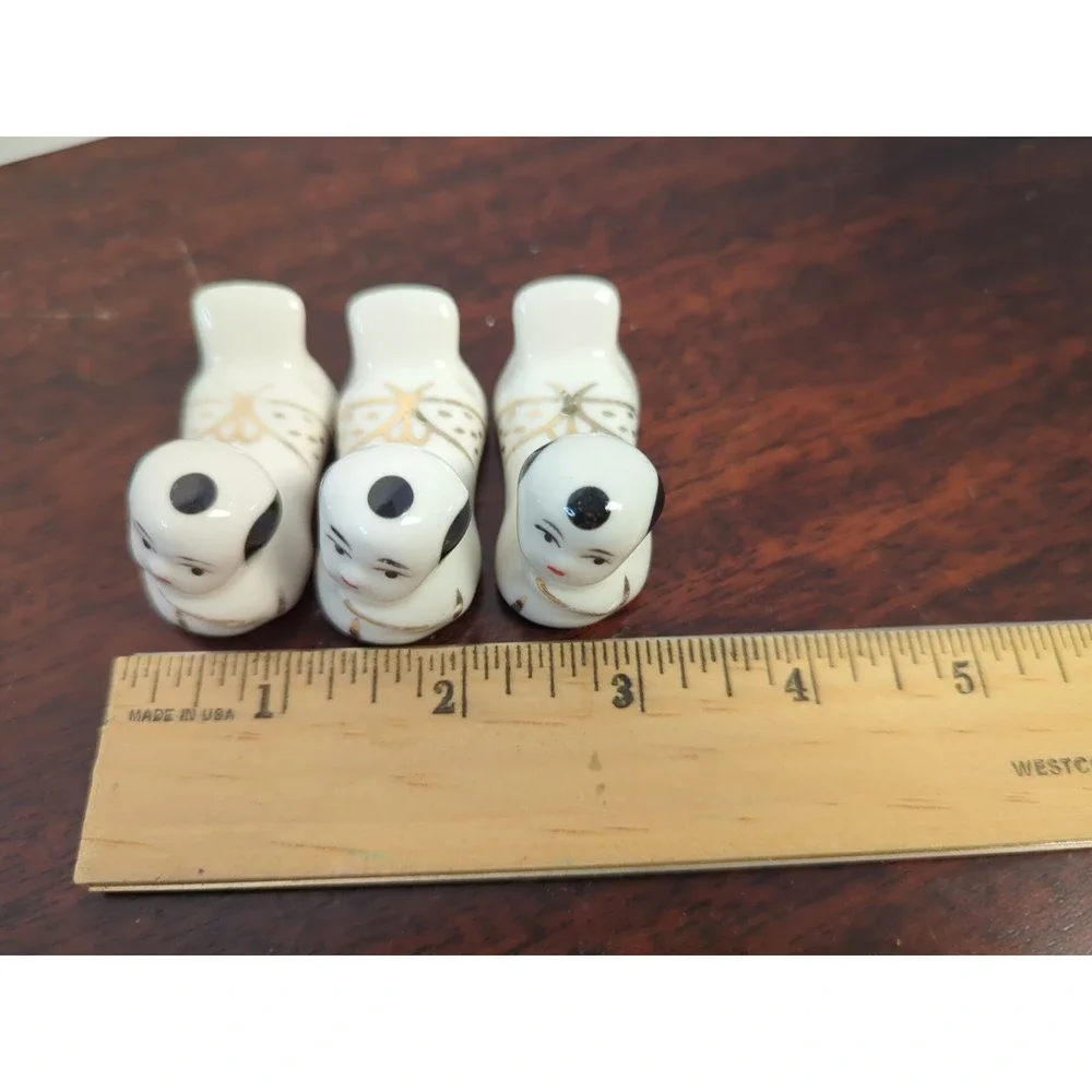 Tao Restaurant Porcelain Chopstick Holders Set of 3 White Gold Asian Style